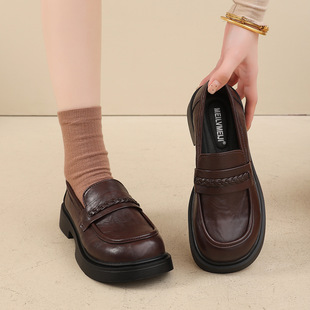 ��ט���ЬŮ2026�¿�＾Ӣ���L�ٴ����eһ�_��ܛ���p�����e��