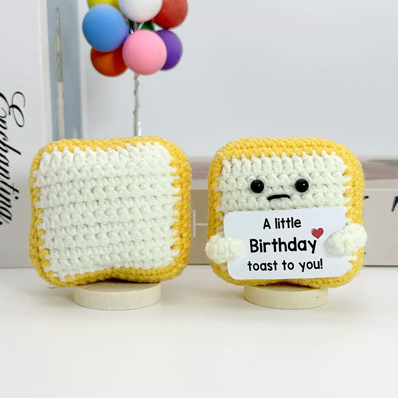 跨境新款手工毛线钩织Positive Toast正能量黄油吐司面包玩偶摆件