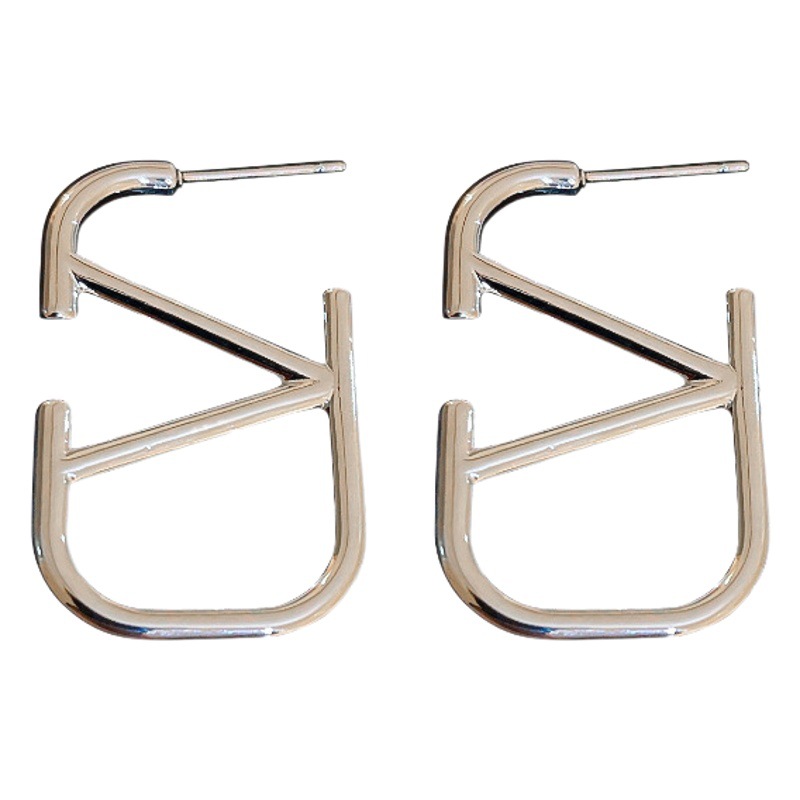 Aguja de plata carta pendientes geométricos de metal estilo frío ins pendientes de diseño personalizado pendientes de moda elegantes del todo-fósforo pendientes