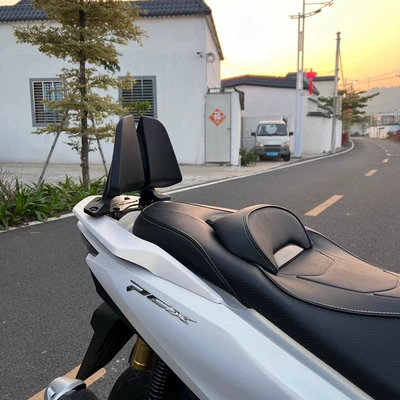 Comfort Backrest, Motorcycle tail