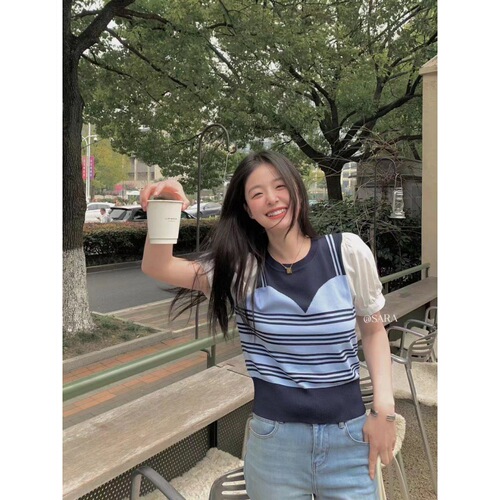 Spring knitted woolen shirt for women, Korean new round collar, gentle style, lady's splicing, Western-style casual short-sleeved shirt, trendy