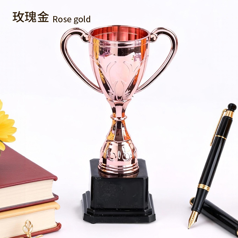 Mini Trofeo Infantil de Premiación de Plástico para Jardín de Niños image 10