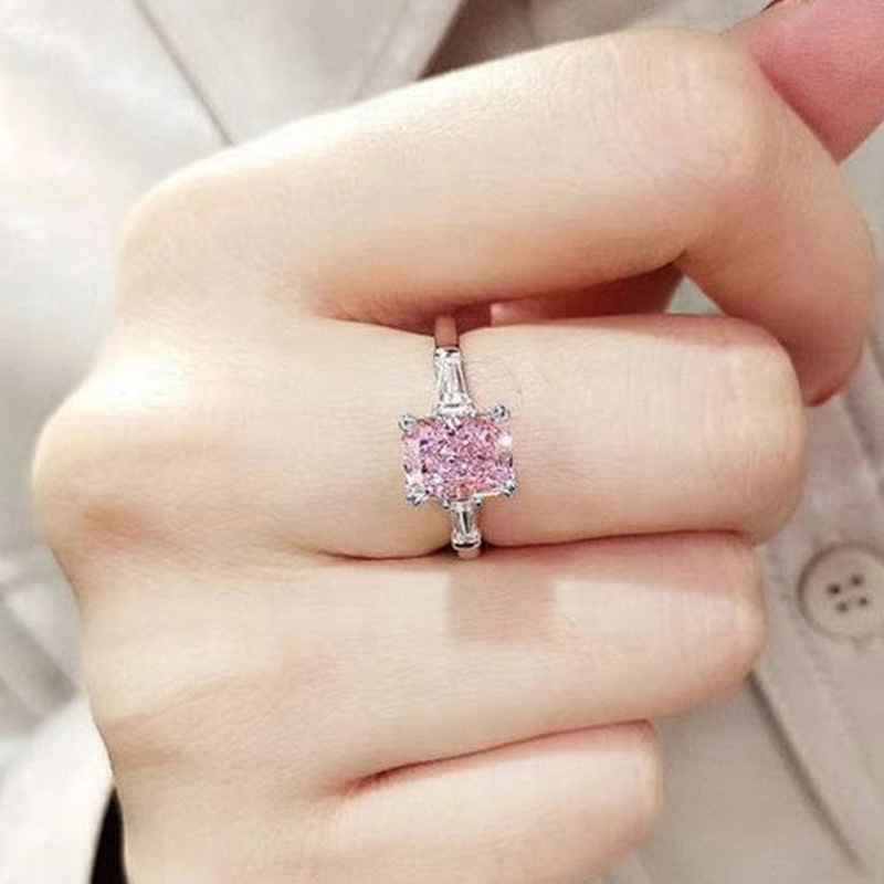 Fashion Square Pink Zircon Copper Ring Romantic Bride Wedding Ring display picture 5