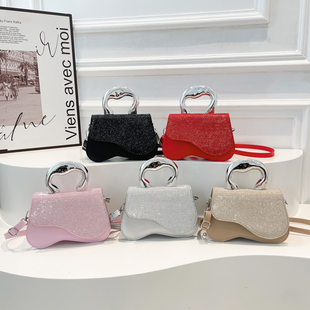 Shoulder bag for leisure, small design trend one-shoulder bag, style