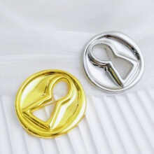 防走光别针钥匙孔扣时尚金属固定服饰胸针复古胸花配饰合金通用款
