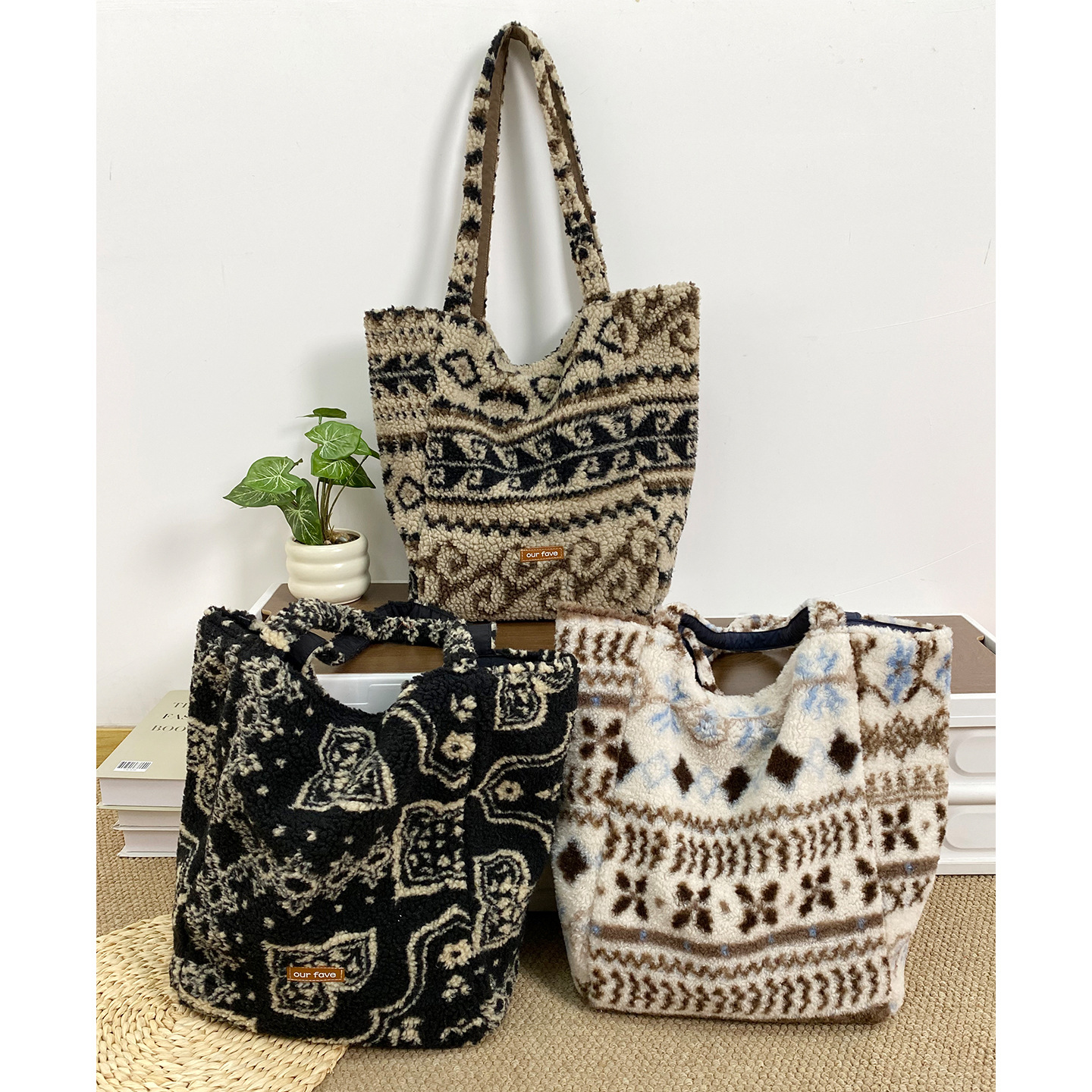 秋冬民族风撞色双面包大容量托特包韩系羊羔毛百搭通勤布包女学生