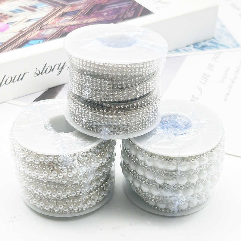 Nueva tira de diamantes de imitación autoadhesiva de vidrio, accesorios de equipaje de bricolaje, adhesivos de diamantes de imitación de diamantes de imitación de diamantes de imitación adhesivos, accesorios de ropa, diamantes de imitación