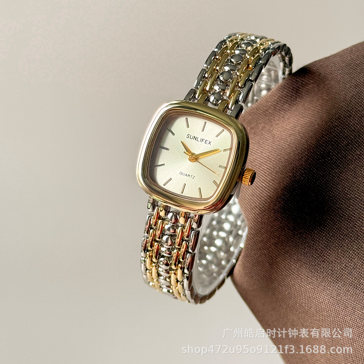 sunlifex一米阳光女士复古中古风格小方形百搭精致跨境抖音直播