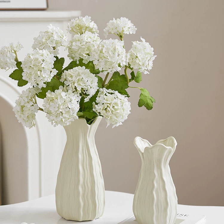 Французская ретро простая керамическая ваза кремового стиля для гостиной, обеденного стола, водная культура, цветочная композиция, декоративные цветочные украшения