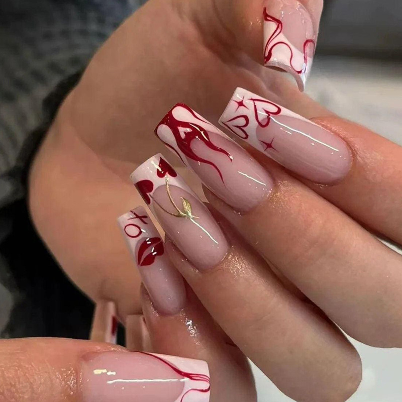 Wearable Nail Tips with a High-End Feel, Long White French-Style Heart Line Pattern, Sweet Nail Art Wearable Nail Tips with a High-End Feel, Long White French-Style Heart Line Pattern, Sweet Nail Art