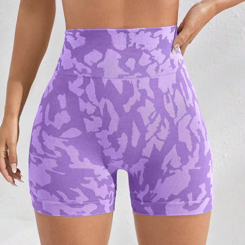 фиолетовый