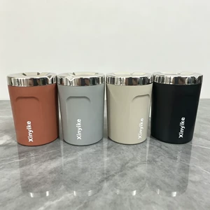Car ashtray with anti-fly ash cover, flame-retardant ashtray for cars, complete collection of car interior accessories, rotating lid design