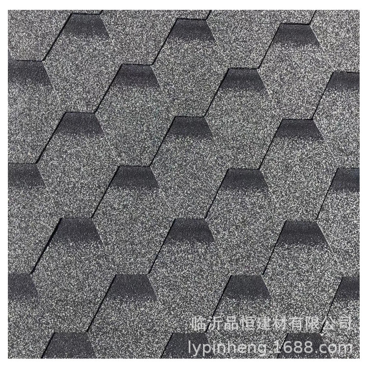 博山蓝色沥青瓦屋顶桓台鱼鳞型玻纤瓦厂高青红色沥青瓦屋顶防水瓦