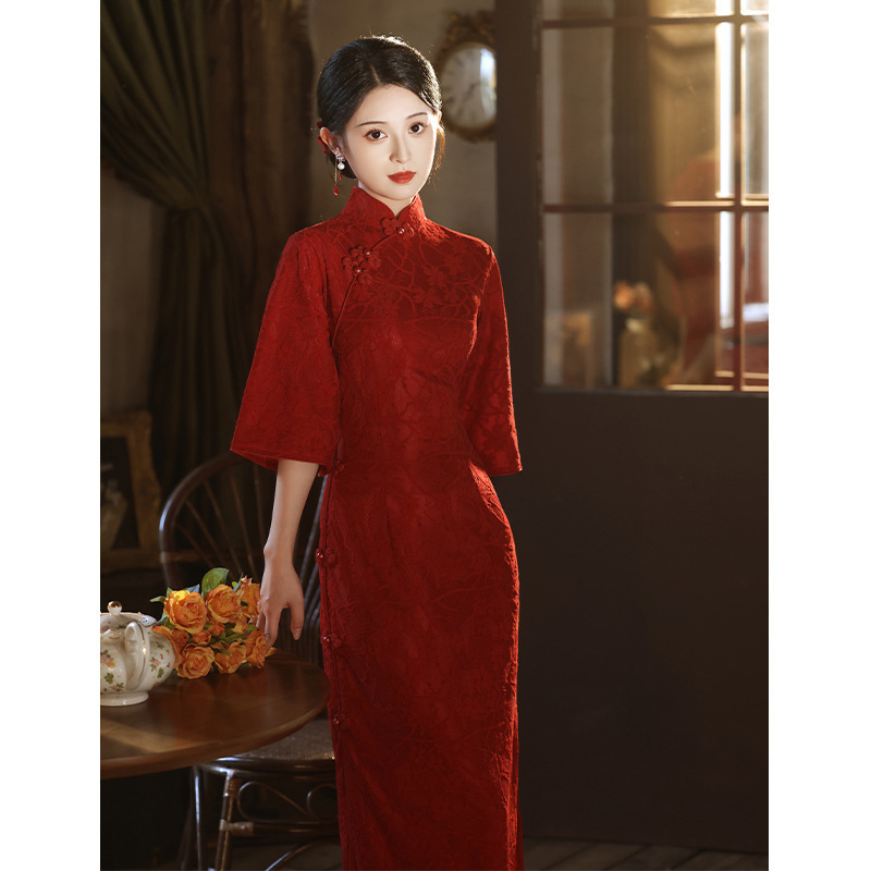 Red Cheongsam toast dress bride High sense 2023 new lace long sleeve Chinese engagement back door wine red improved