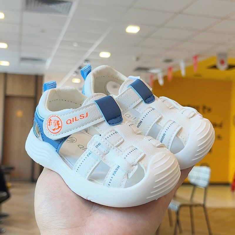 Zapatos para niños pequeños Baotou de verano, sandalias, zapatos para niños, zapatos para bebés, sandalias para bebés para niños y niñas a prueba de patadas