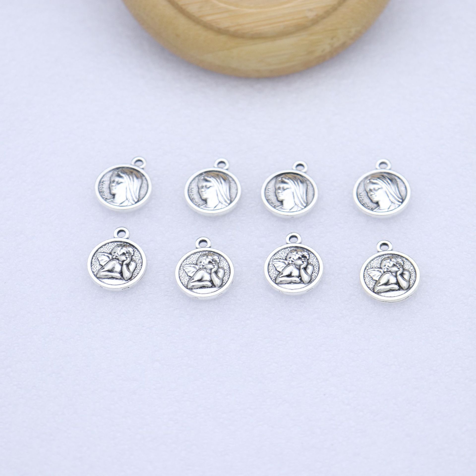 Cross-border vintage metal jewelry necklace bracelet DIY jewelry pendant double-sided antique silver round disc jewelry accessories