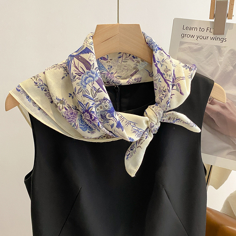 40g Weight Silk Scarf Classification Outdoor, Daily Occasion Cotton Material Ditsy Floral Pattern Autumn&Winter Season Women's Gender Vintage Style, Simple Style Style Women's Vintage Style Simple Style Ditsy Floral Cotton Silk Scarf 2