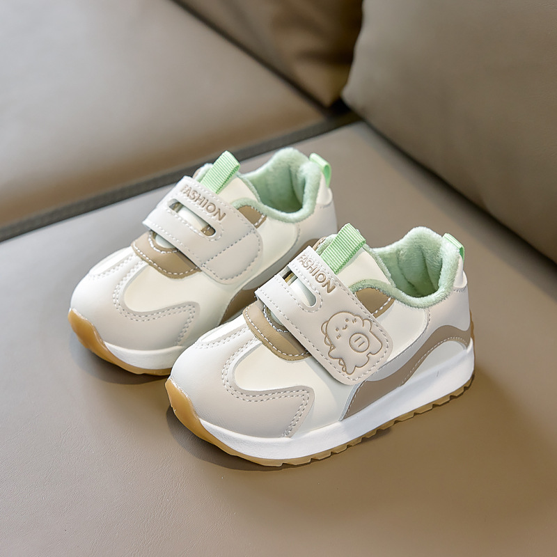 Zapatos de invierno para bebés pequeños, calentamiento de terciopelo, suela suave antipatada, zapatos deportivos para niños y niñas, zapatos de algodón