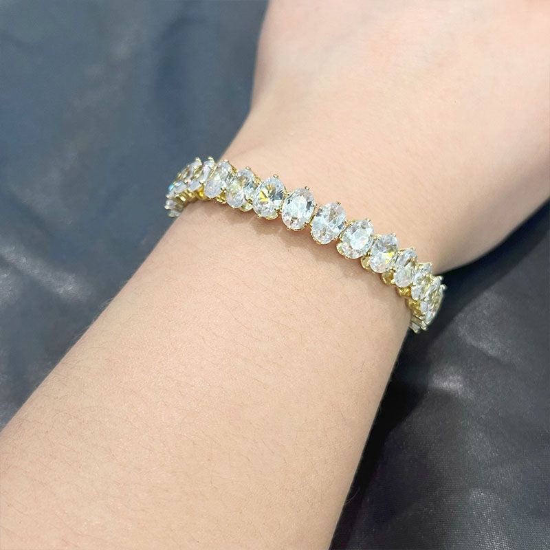 타원형 화이트 지르코니아 [부드러운 빛]