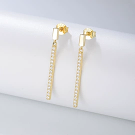 项链;戒指;耳钉