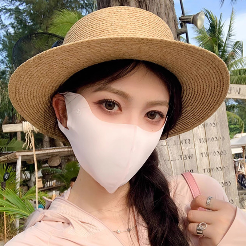 [UPF50+ 입체적인 얼굴 표현 및 작은 얼굴] - 트레이스리스 아이스 실크 선크림 [사쿠라 파우더 + 사쿠라 파우더 + 사쿠라 파우더] 3종 교체 세트