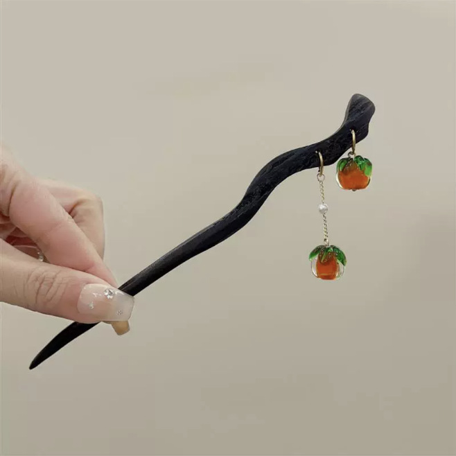 Persimmon Ruyi Tassel Hairpin