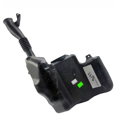 for Mercedes-Benz C180 C200: Water tank