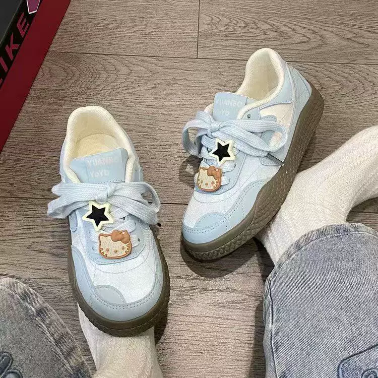 Retro design summer breathable universal white shoes