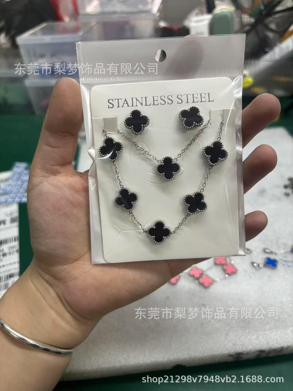 跨境爆款13MM四叶草项链 手链 耳钉 三件套 锁骨链高级不掉色批发|undefined