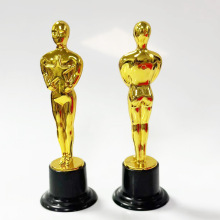 跨境创意奖杯厂家供货校园跆拳道武术比赛奖杯小金人金奖纪念品