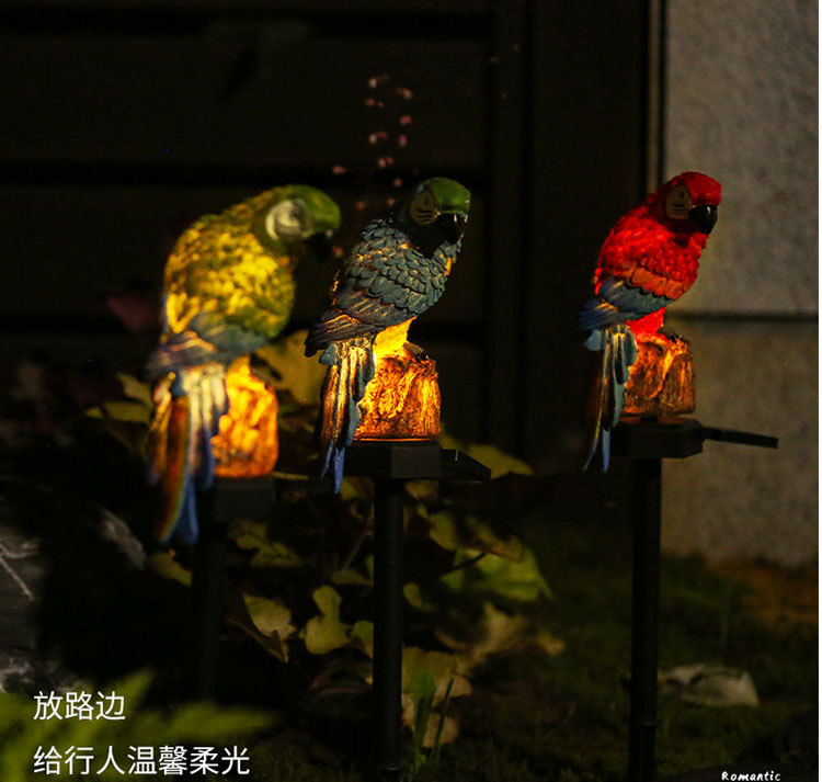 太阳能树脂鹦鹉地插灯