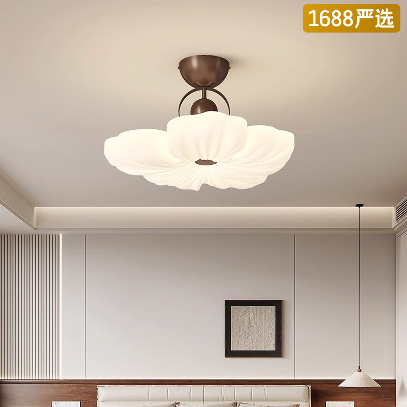 [Seleccionado] Lámpara de techo de flores de estilo antiguo, lámpara de habitación del dormitorio principal, salón de té retro francés, color marrón de alta calidad