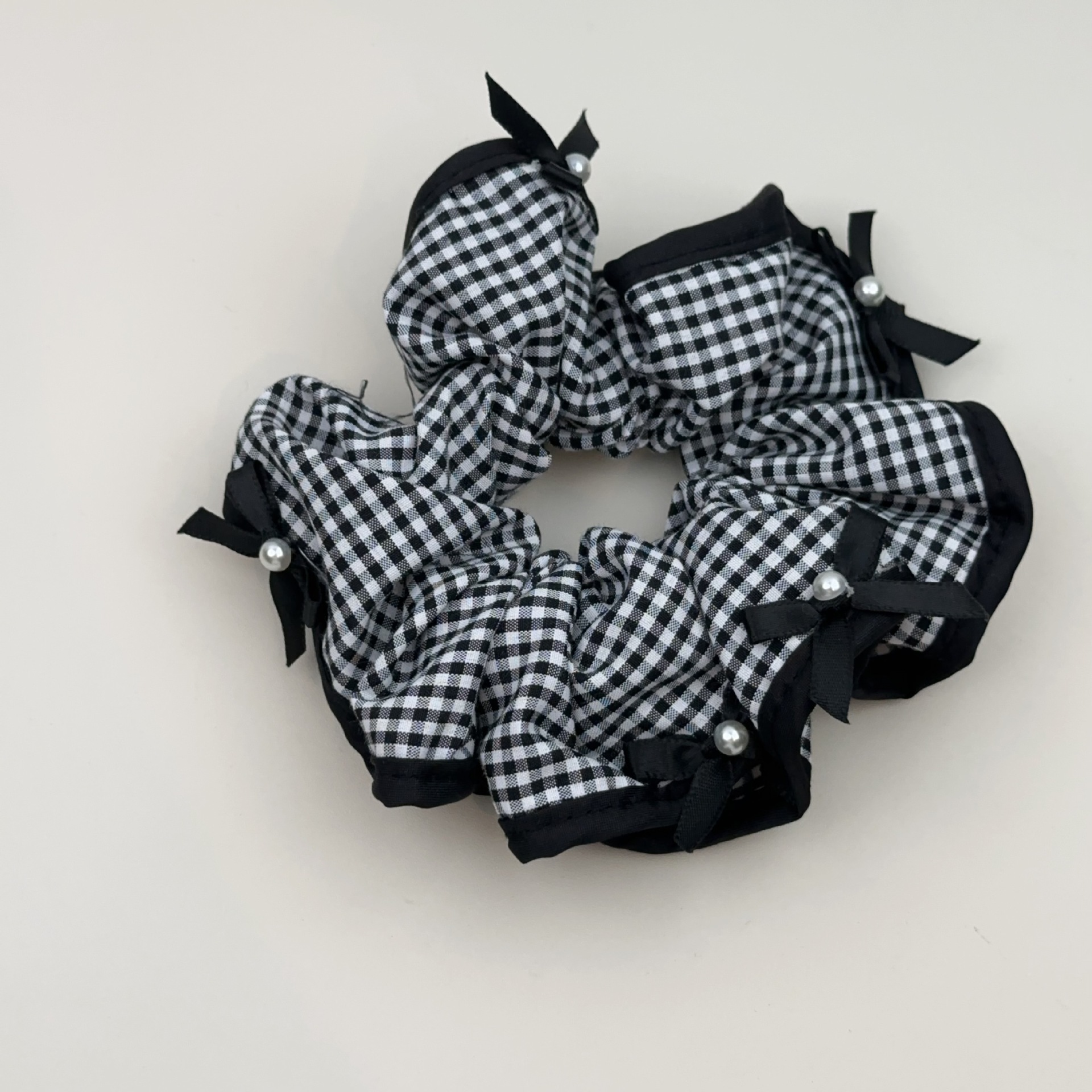 Scrunchie per capelli francese retrò a quadri con fiocco in tessuto_voghion.com