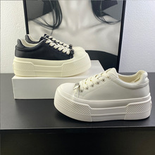 真皮厚底增高丑萌大头皮带扣小白鞋女2026春新款舒适轻便休闲板鞋