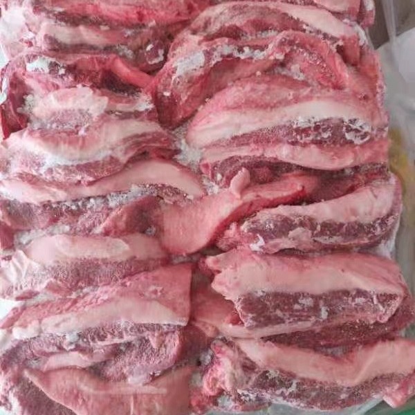 供应猪槽肉高品质冷冻分割槽头肉食品肥膘