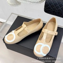圆头法式小香风低跟平底真皮浅口软底芭蕾舞玛丽珍单鞋女双C秋冬