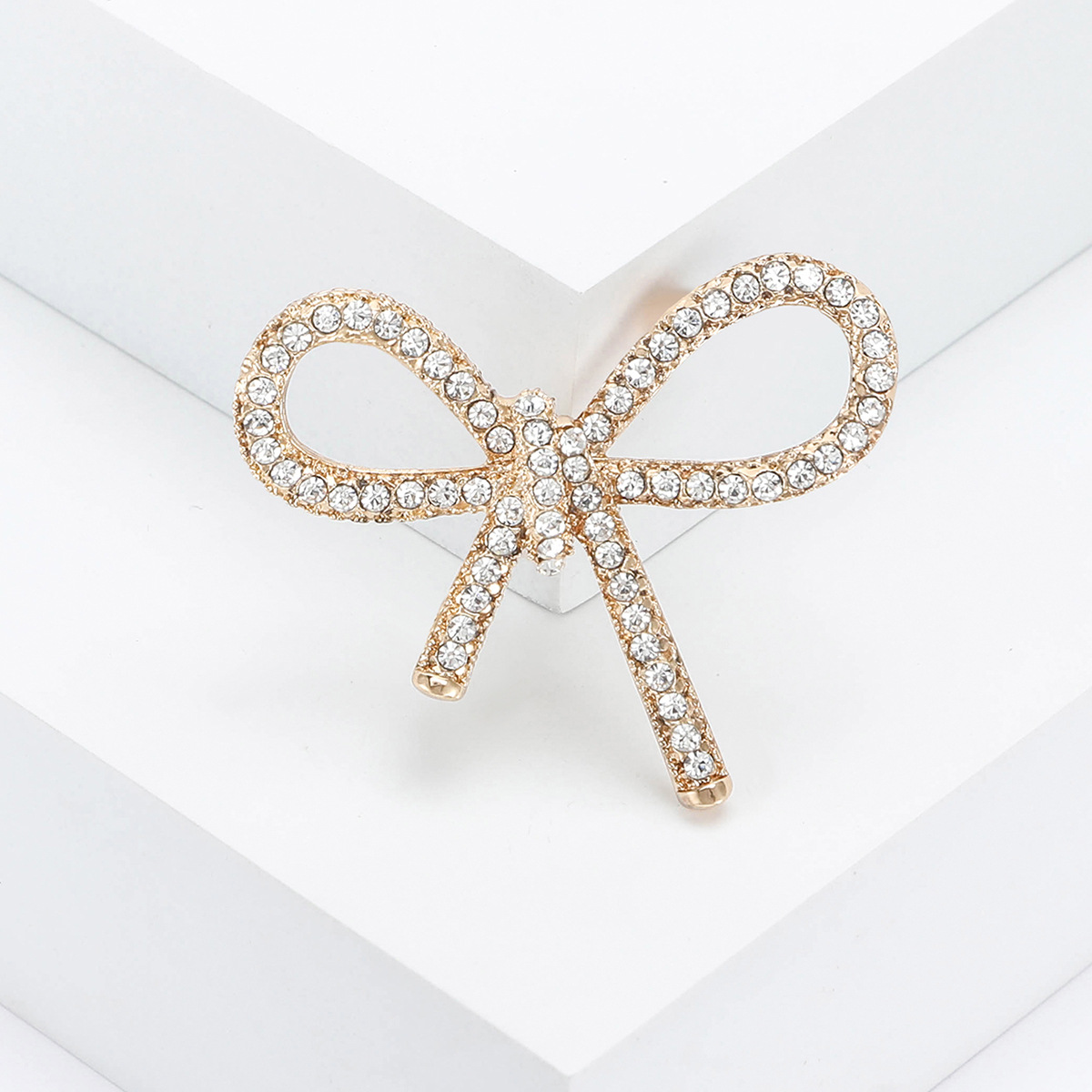 Rhinestones Inlay Material Brooches Classification Simple Style Pin Bow Knot Alloy Plating Inlay Rhinestones Women's Brooches