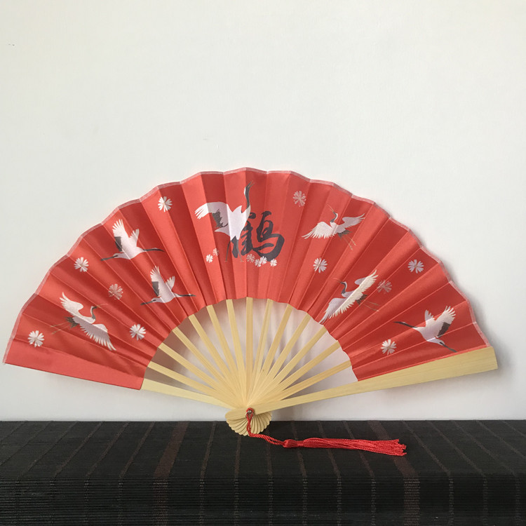 En stock Internet Celebrity fan hombres y mujeres retro estilo chino hanfu accesorios llevar 23cm satén plegable ventilador