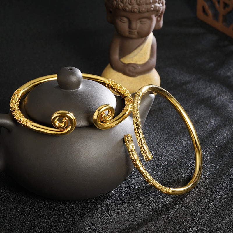 Vintage tide vietnamita arena oro brazalete de oro barra de arnés en relieve suave estricto anillo abierto accesorios al por mayor