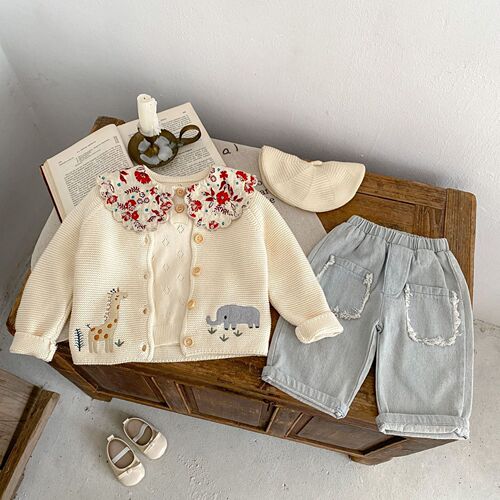 ins2025 autumn clothes for infants, children, boys and girls, cute embroidery round neck cotton yarn sweater knitted cardigan coat
