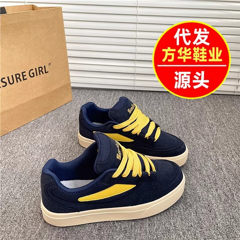 2026 primavera y verano nuevos zapatos retro de suela gruesa estilo académico de moda para mujeres zapatos deportivos casuales