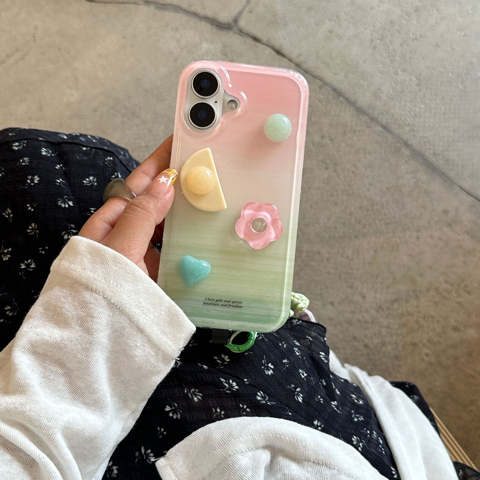 Pequeñas flores tridimensionales frescas para Apple 16ProMax funda para teléfono móvil 15Pro Gradiente 14/13 Nueva mujer 15PM