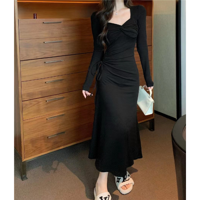 气质方领扭结修身长袖连衣裙女2025秋季新款抽绳褶皱收腰显瘦长裙|undefined