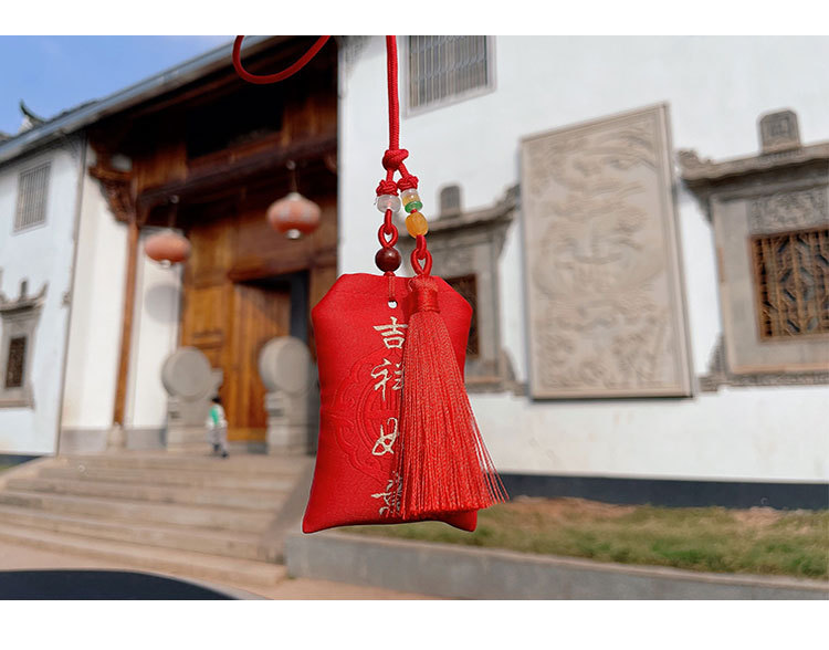 Antique car embroidery safety talisis sachet pendant carry-on lucky bag tassel sachet rearview mirror cloth bag wholesale gift