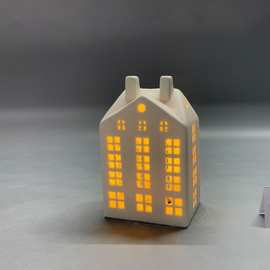 圣诞房子摆件欧式陶瓷新品亚光摆件北欧陶瓷烛台小房子LED夜灯