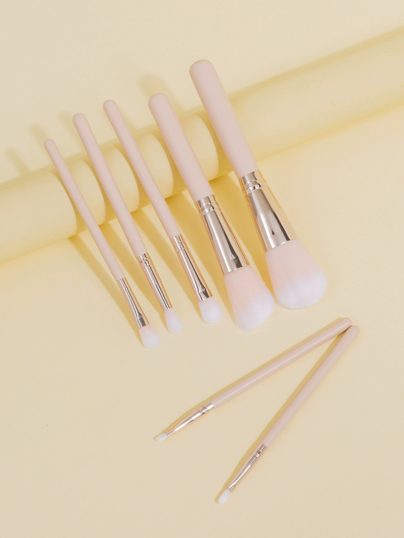 Fuchsia soft brush, 7 pieces