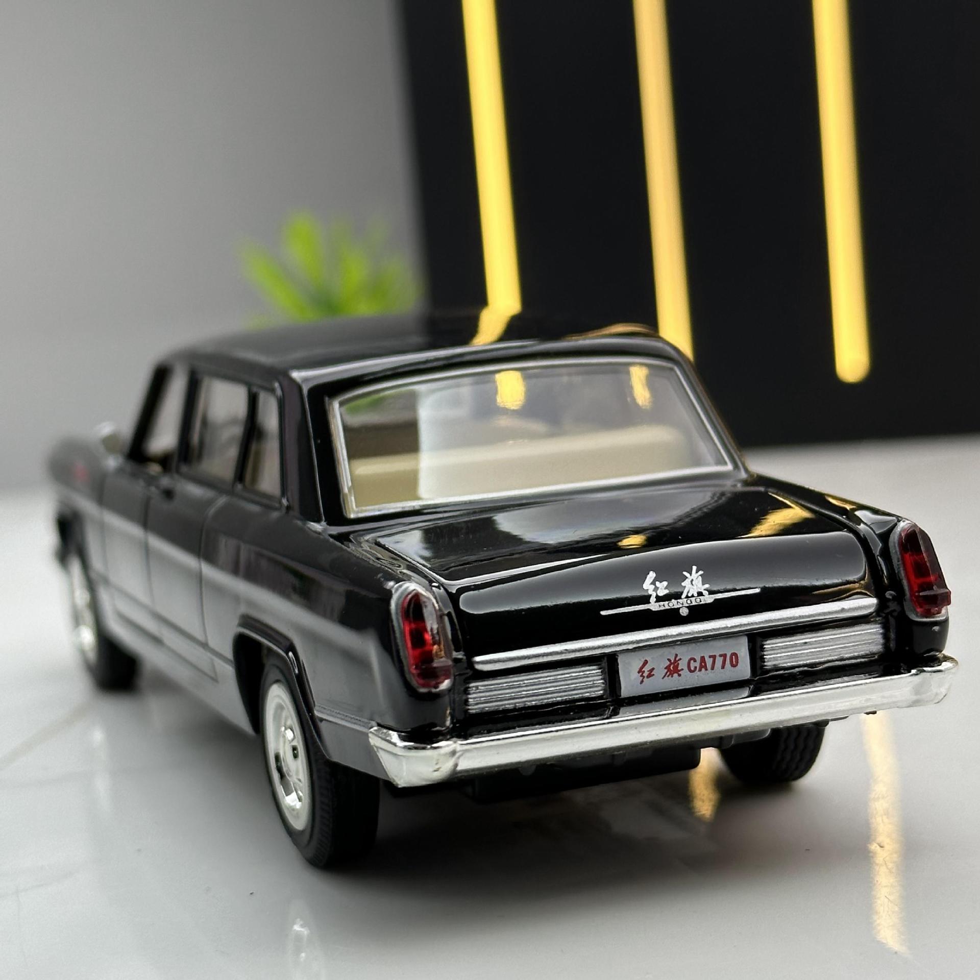 Ma ke yi genuino coche de aleación modelo 1 a 32 bandera roja CA770 con sonido y luz tire hacia atrás coche de juguete modelo de música adornos