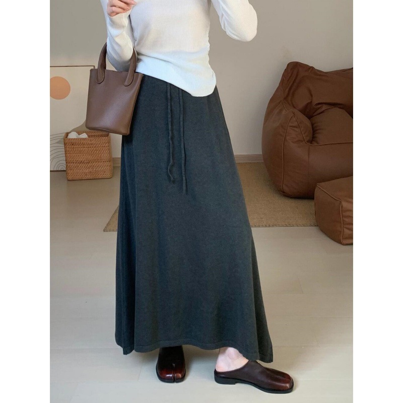 Autumn keep warm comfortable knitted skirt