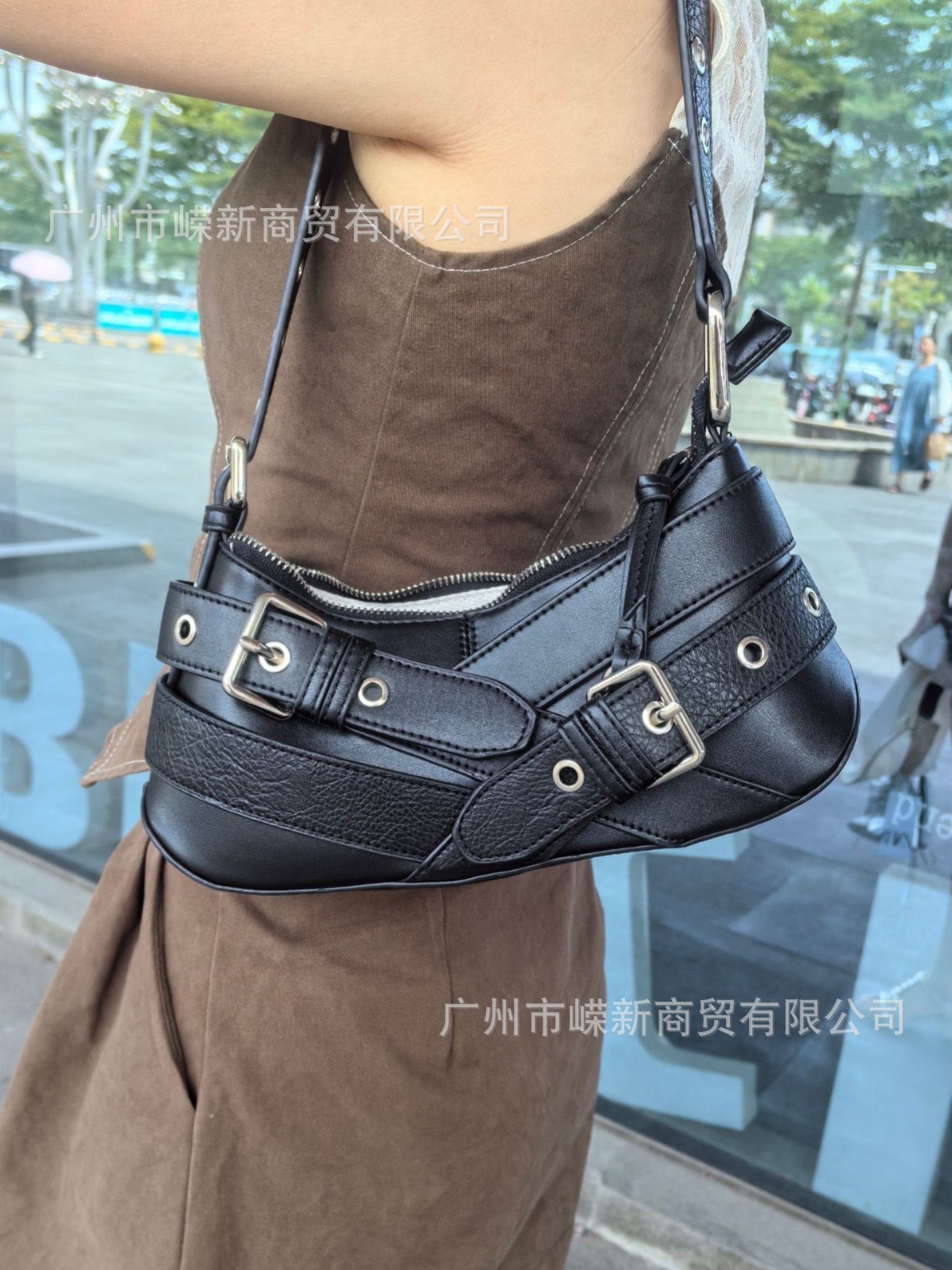 Bolso de Mujer ZR 2025, Nuevo Estilo de Moda, Nicho Punk, Chica Moderna, Decoración de Cinturón Negro, Bolso de Hombro Único, Bolso de Motocicleta