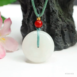 吊坠;和田玉项饰;翡翠项饰